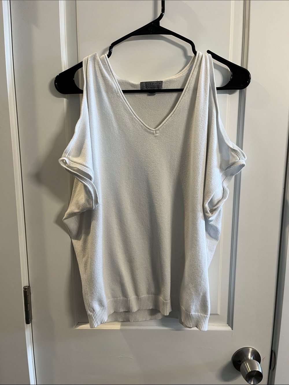 Joseph A White Cold-Shoulder V-Neck Tank